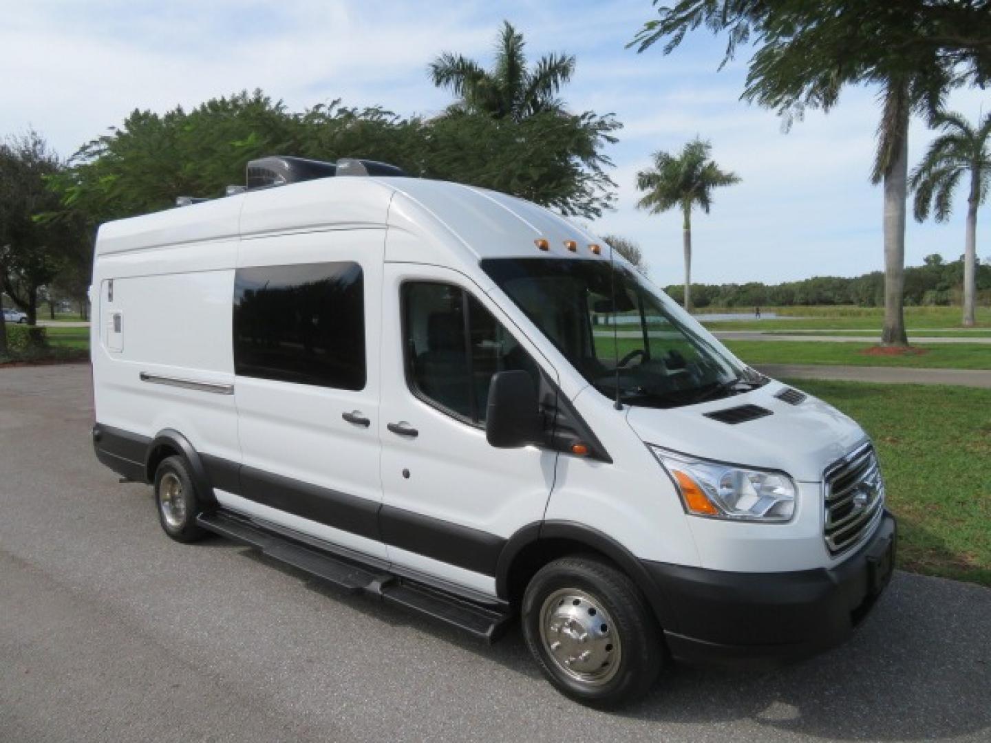 2019 White /Gray Ford Transit (1FTRS4XG0KK) , located at 4301 Oak Circle #19, Boca Raton, FL, 33431, (954) 561-2499, 26.388861, -80.084038 - 2019 Ford Transit T350 High Roof Extended Commercial Dog Grooming Van Wag-n-tails Dyna Groom Conversion fully equipped with everything you need to start your dog grooming business or add to your fleet. Mobile Dog Grooming Van Mobile Grooming Vehicle. Wag-N-Tails Conversion. This van is fully loaded - Photo#19